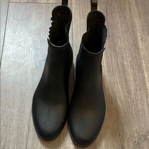 Aldo Black Ankle Boots/Rain Boots with Elastic Panels